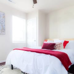 Lovely 2BR & Short Ride to Union Station