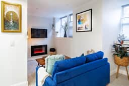 Cozy Studio Near U St & Dupont Circle - Image 2