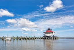 New, Intown Waterfront Townhome wPool & Location! - Image 2