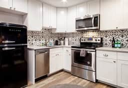 Fantastic Falls Church HomeBase for DC area travel - Image 5