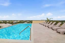 Rooftop Pool & Gym walkable studio full equipped - Image 5
