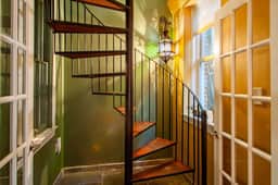✧ H St Sanctuary ✧ Capitol Hill Carriage House ✧ - Image 4