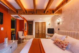 Elegant King Suite in San Miguel de Allende - Image 4