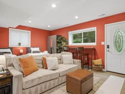 Family-Friendly Suite - Springfield METRO - Image 2