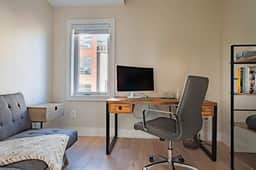 Chic 2-story Apartment in Superb DC Location - Image 4