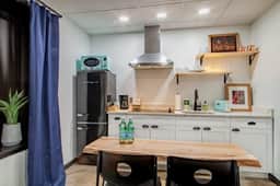 Tiny Space, Huge Charm - Near the White House - Image 2
