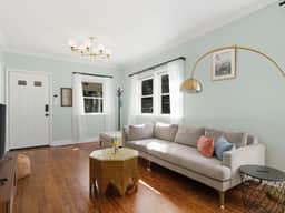 Bright & Spacious 3BR Cottage Minutes to DC - Image 2
