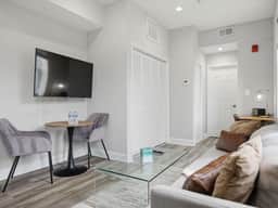 Historic Capitol Hill Apt Near Metro + Laundry - Image 5