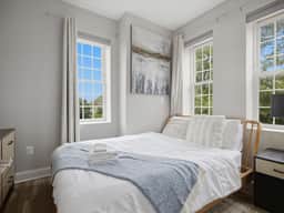 Historic Capitol Hill Apt Near Metro + Laundry - Image 2
