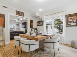 Spacious 4BR Home - Walk to METRO station - Image 4