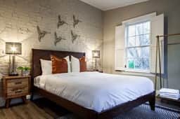 Charming Georgetown Loft - Free Parking - Image 2