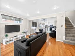 Vibrant Townhome w/ Patio in Green DC Area - Image 2