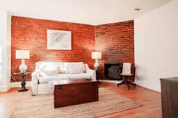 Quaint DC Private 1-BR Walk to METRO-rail subway - Image 3