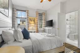 Beautiful 1-BR Flat Nestled Between Dupont & Logan - Image 4