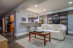Delightful 1-BR Accommodations / Nearby METRO - Image 3