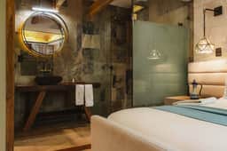 Casa Laja Hotel - Designer Queen Stay with Balcony - Image 3