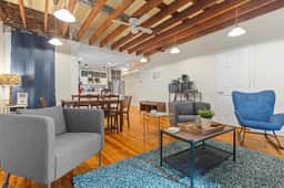 Living on The Edge of Capitol Hill,  METRO subway - Image 4