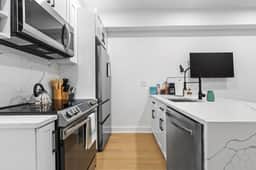 1-BR Suite DC Getaway, Steps to H Street - Image 5