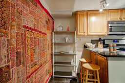 Cozy Bloomingdale English Basement Near DC Hospitals - Image 4