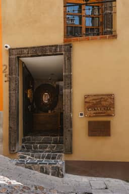 Luxury Queen Room in Downtown San Miguel - Image 5