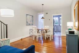 Old Town Traveler's Retreat in Prime Location ✯✯✯✯✯ 2-BR Homestay - Image 3
