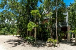 Private Villa Near Beaches and Cenotes - Image 2