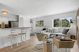 Arlington Convenience / Spacious & Modern - Image 3