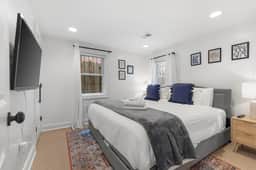 Sweet 2-BR Retreat By Capitol Hill - Image 4