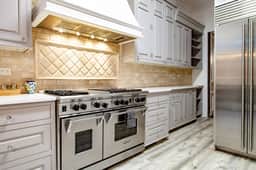 LUXE Kalorama 5-BR Townhome Close to Dupont Circle - Image 4