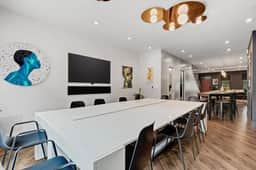 DC Guest House / Private, Luxurious VIP Townhome - Image 5