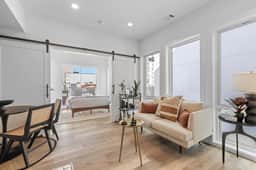 NoMa Convenience / Close to METRO + Union Market - Image 3