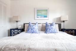 CHARMING UPDATED RAMBLER ✶✶ 7-MIN WALK TO FOREST GLEN METRO ✶✶ 5-MIN WALK TO HOLY CROSS HOSPITAL - Image 4