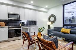 2-Story 2-BR in Great DC Area / Transit-Friendly - Image 5