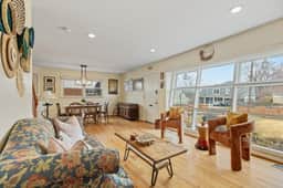 ALX Cape Cod 3-BR Near Old Town & Mount Vernon - Image 2