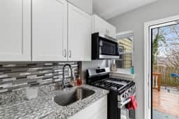 Terrific 2-BR Southeast Home - Image 5