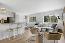 Arlington Convenience / Spacious & Modern - Image 3