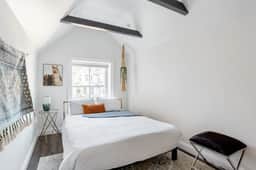 Decompress in the Zen Surroundings of a Cozy Carriage House - Image 4