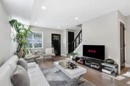 ALX Getaway Near Old Town & METRO Rail Station - Image 2