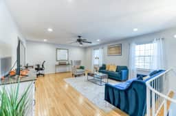 3BR Modern Home with Pool & Sunroom - National Harbor - Image 2