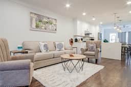 Cheerful 4-BR Home | A DC Homestay - Image 3