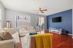 Convenience at a Great Value 4-BR DC Homestay - Image 5