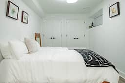 A Pleasant Stay in Columbia Heights with 2-BR - Image 3