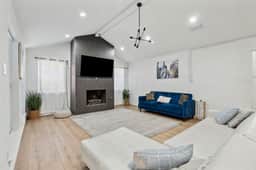 Modern Home in Prime Location - Hot Tub - Image 2