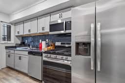 3-BR Homestay in Hip Area of DC - Image 4
