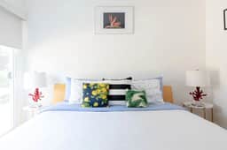 ARTBNB // king beds // NEW // pool // BUSINESS // beach // LAX - Image 4