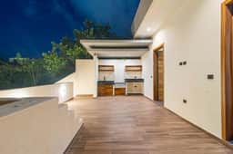La Veleta Getaway at ASANA LEAF House Sleeps 12 - Image 4