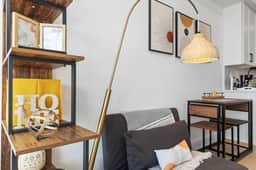 Fully furnished & equipped Studio Steps to HStreet - Image 2