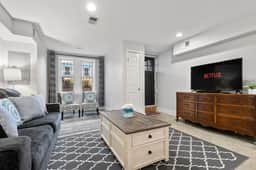Fantastic 1-BR in the Heart of Capitol Hill - Image 5