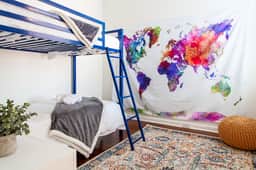 Beautifully Appointed Designer Rowhome Near Capitol Hill • Lincoln Park - Image 3