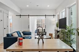 NoMa Convenience, 2-BR Near Metro, Union Market - Image 3
